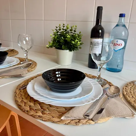 Cosy 1-bedroom With Private Terrace In *