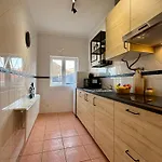 Cosy 1-bedroom With Private Terrace In