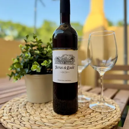 Cosy 1-bedroom With Private Terrace In דירה